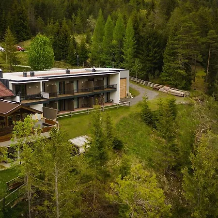 Garni Isarlodge Wiesenhof シャルニッツ