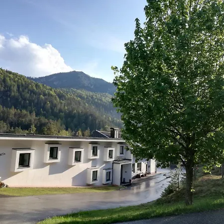 ベッド・アンド・ブレックファスト Garni Isarlodge Wiesenhof