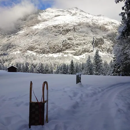 Garni Isarlodge Wiesenhof B&B 3*