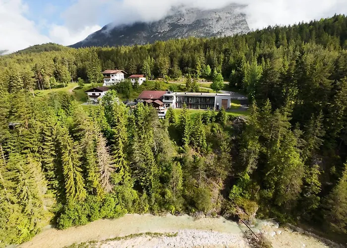 Garni Isarlodge Wiesenhof 3*